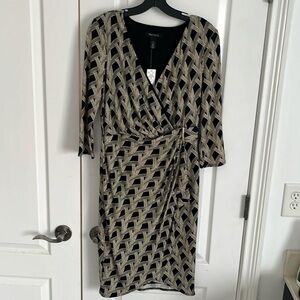 White House Black Market wrap style 3/4 sleeve dress. NWT. Sz 4